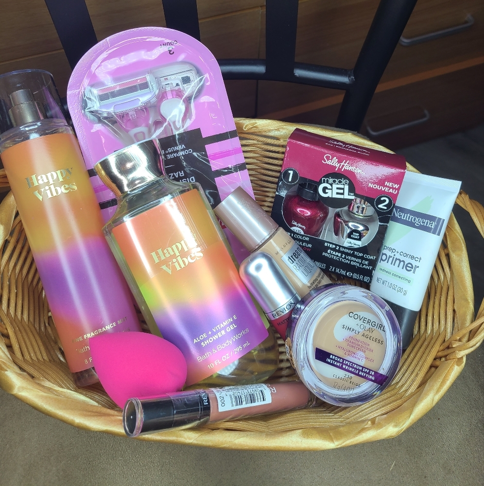 Combo Makeup, nail gel polish and bath&body works